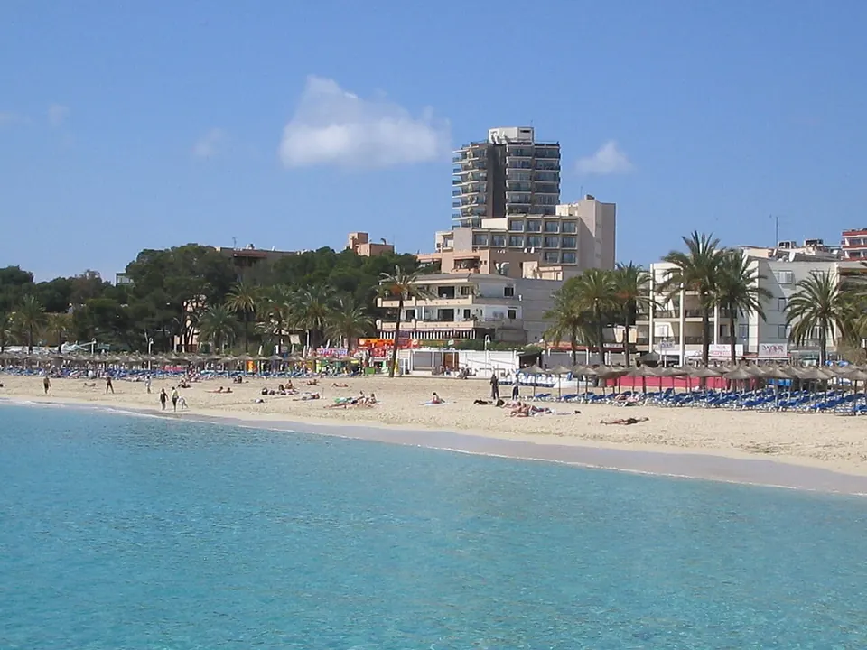 Private transfers to Southwest Mallorca with Gamobus
